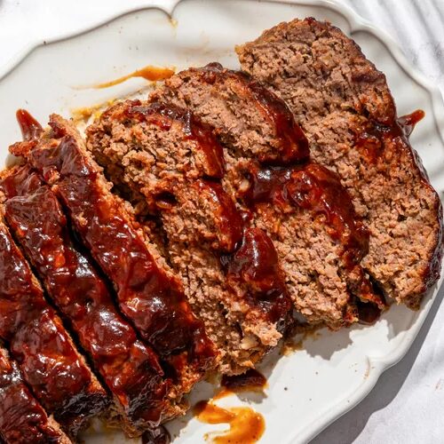 Simply-Recipes-5-Ingredient-Meatloaf-LEAD-6-815d16f93e47478dbc49bf9ba7643f22.jpg